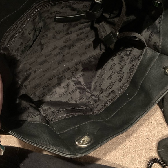 Michael Kors Chain Shoulder Bag - Picture 6 of 7